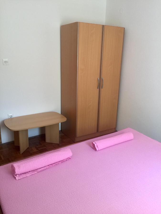 Apartmani Nerko Pag Town Exterior foto